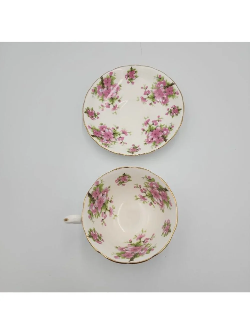 VINTAGE NEW CHELSEA STAFFS TEA CUP & SAUCER DELICATE SMALL PINK FLOWERS ENGLAND